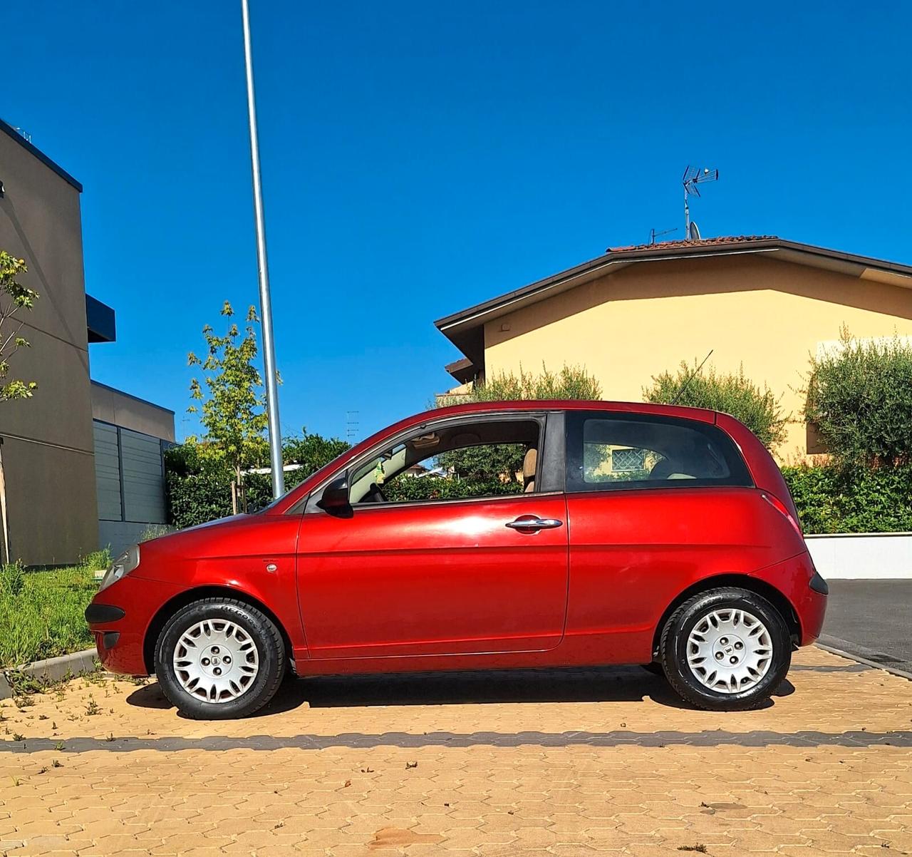 Lancia Ypsilon 1.2 Benzina - OK Neopatentati