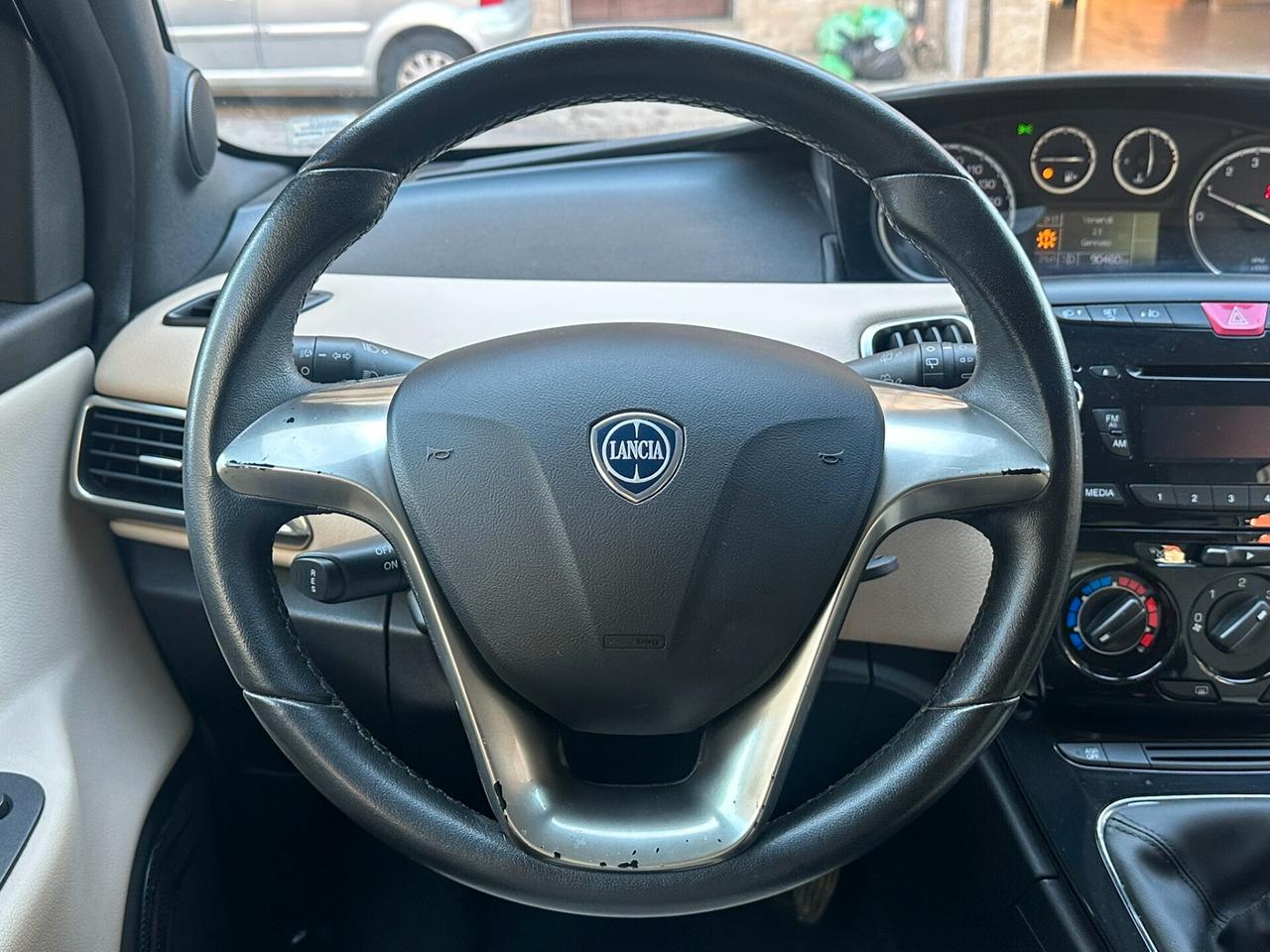 Lancia Ypsilon 1.2 69 CV 5 porte Platinum