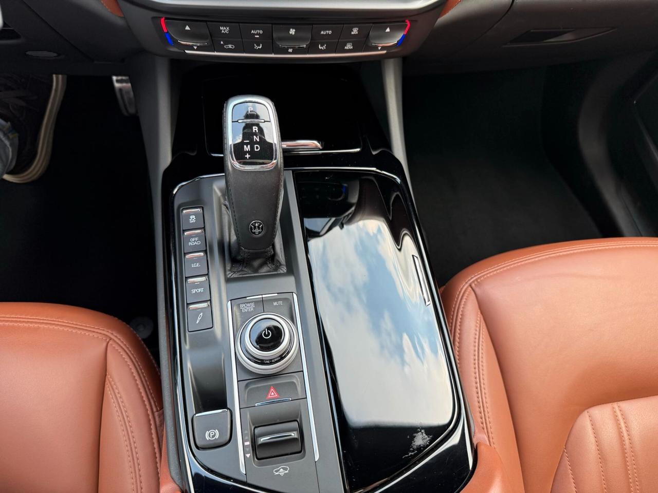 Maserati Levante V6 AWD Granlusso 350CV