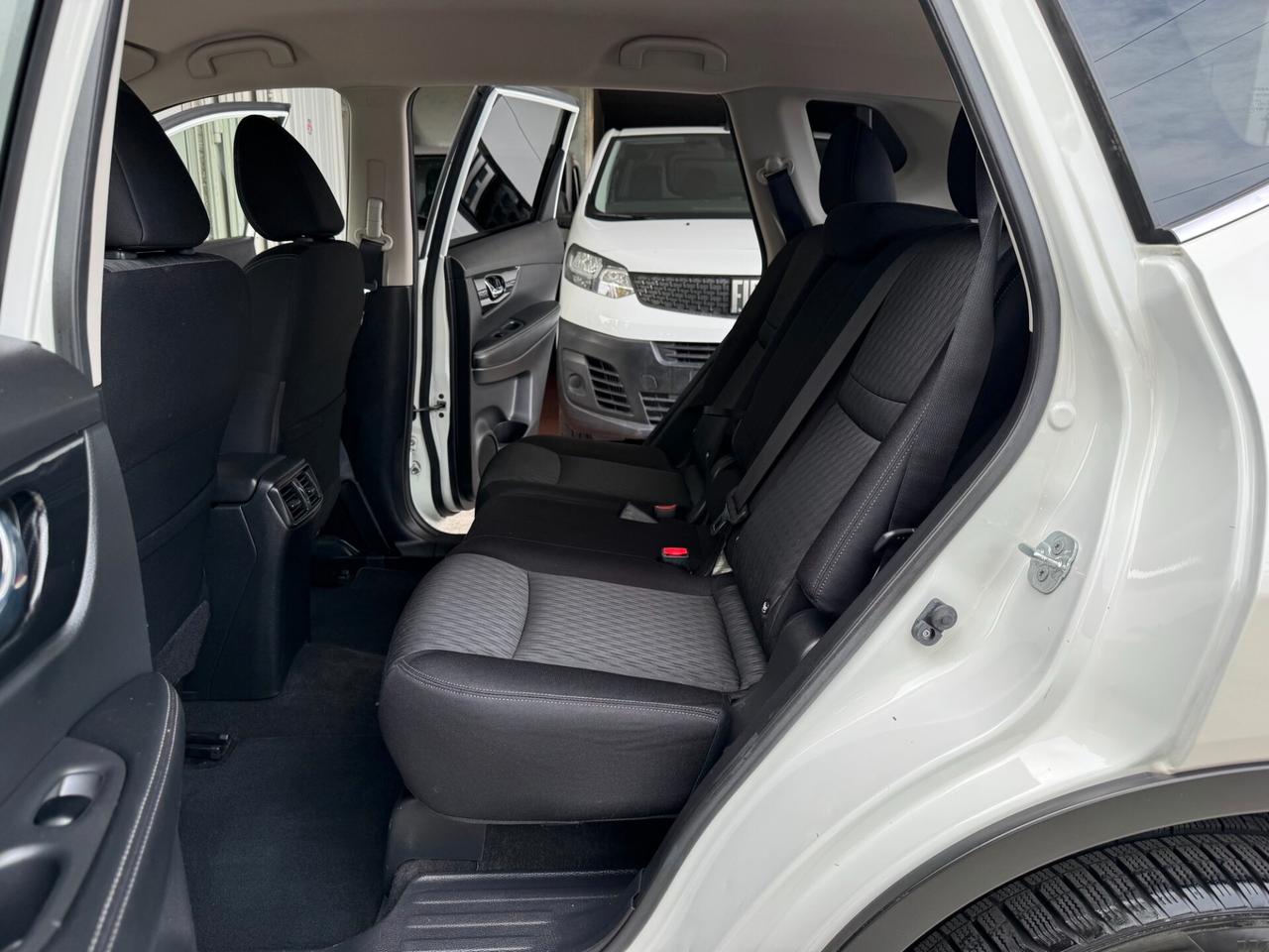 Nissan X-Trail 1.6dci N-Connecta 2wd xtronic unipr