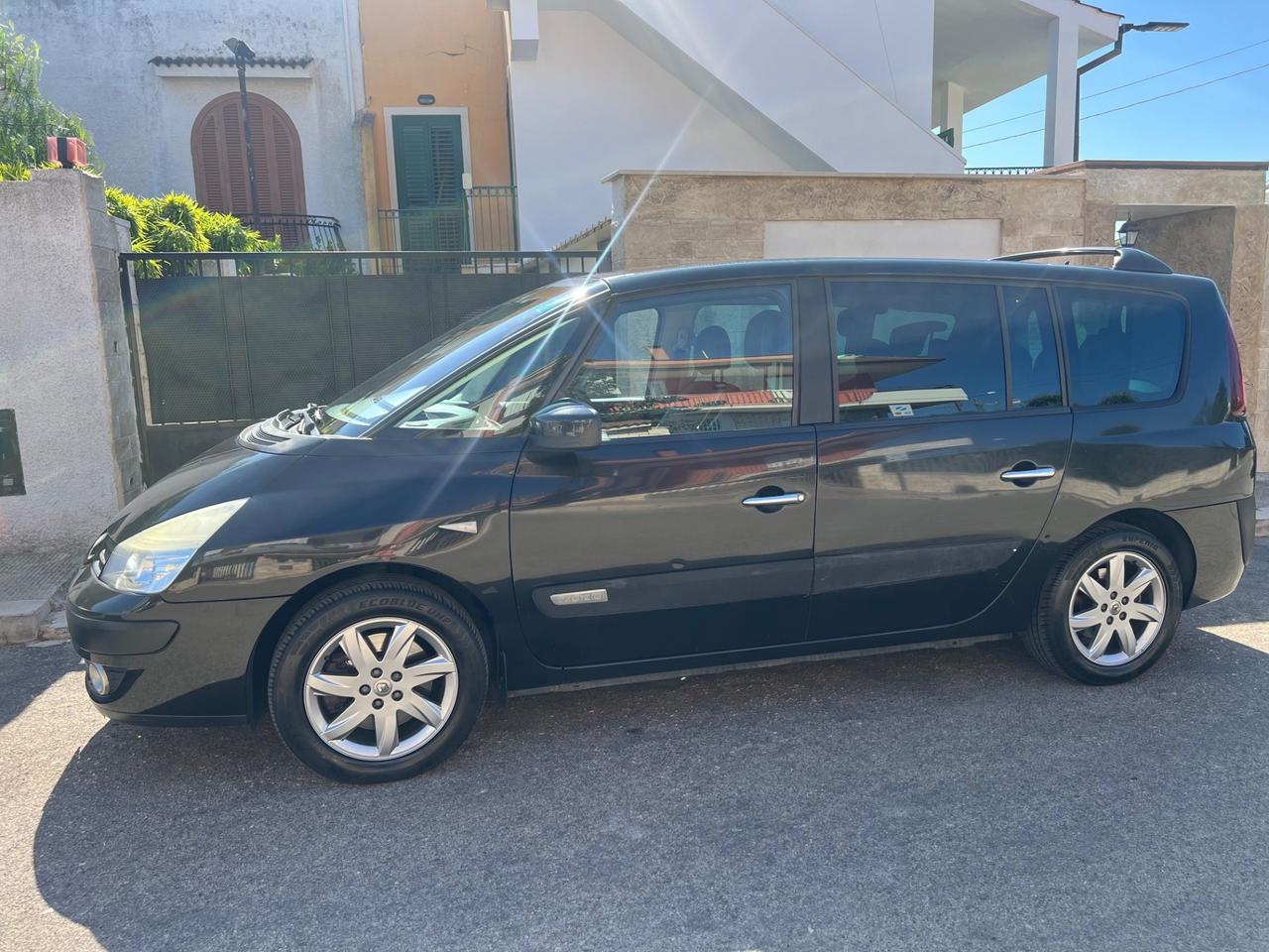 Renault Espace Grand 2.0 dCi 175CV con Gangio traino
