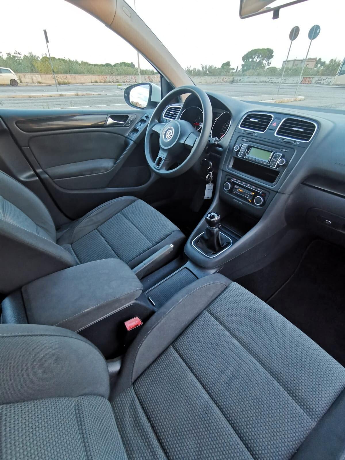 Volkswagen Golf 1.6 TDI 5p. Com. NEOPATENTATI