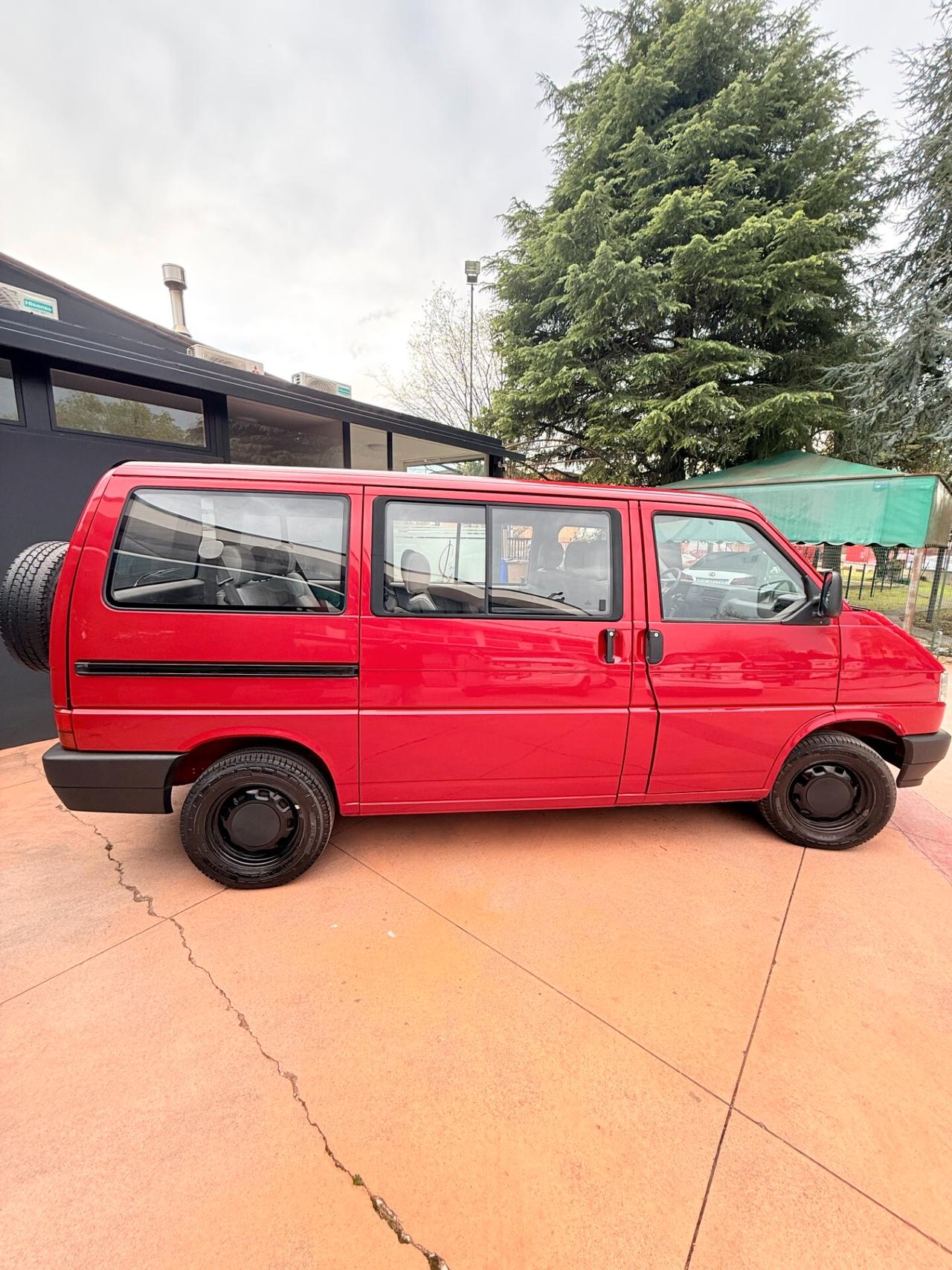 Volkswagen Transporter 2.5 cat Caravelle