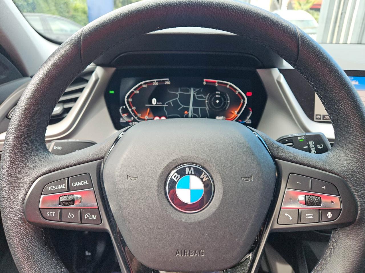 Bmw 116 116d 5p. Business Advantage