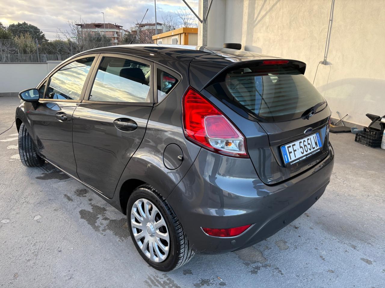 Ford Fiesta 1.5 TDCi 75CV 5 porte Business