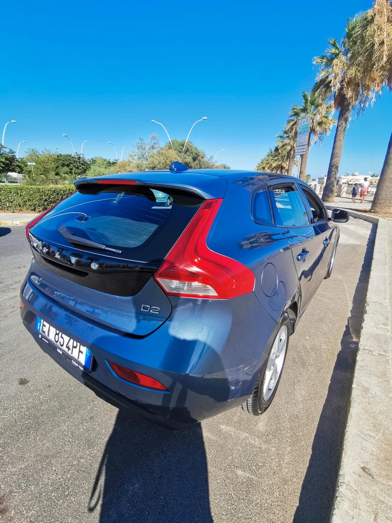 Volvo V40 D2 1.6 Summum 2014