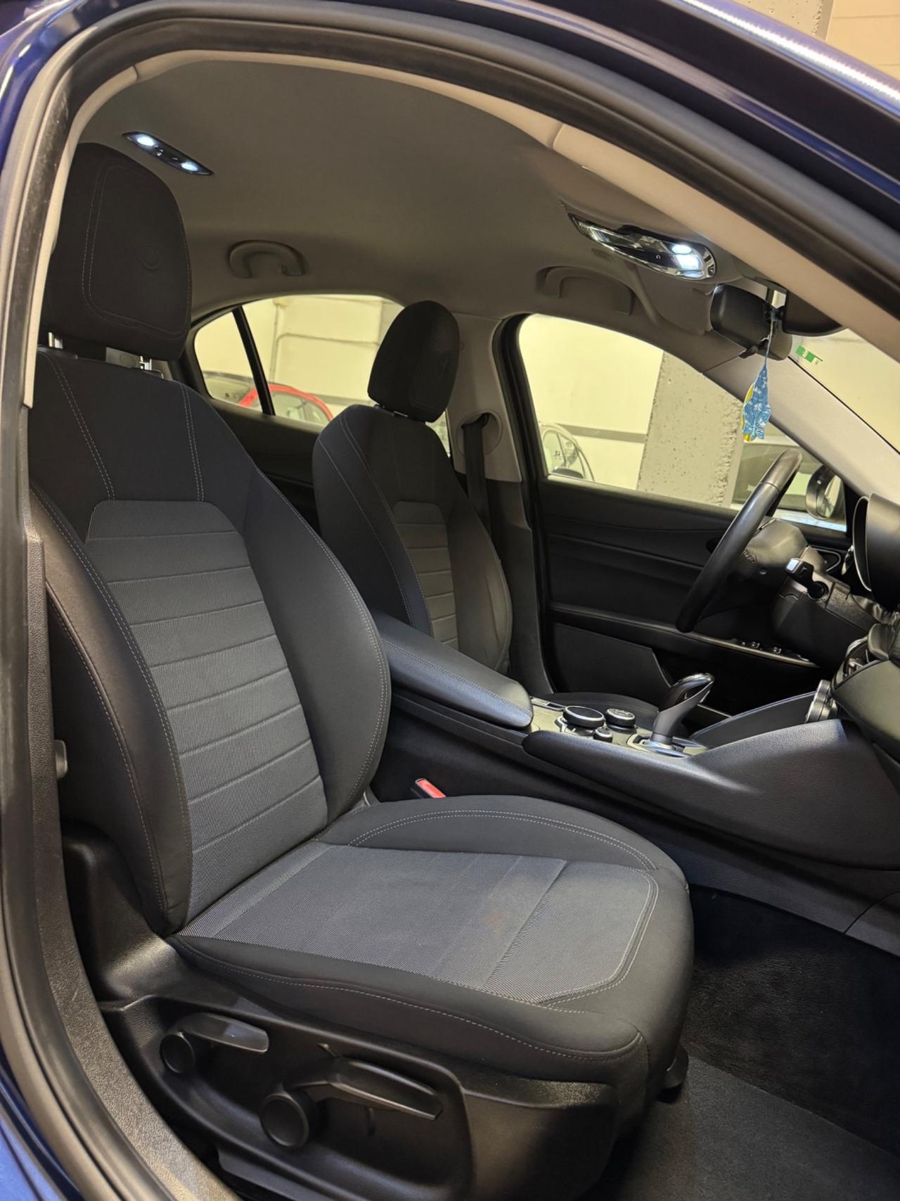 Alfa Romeo Giulia 2.2 Turbodiesel 180 CV Business Sport