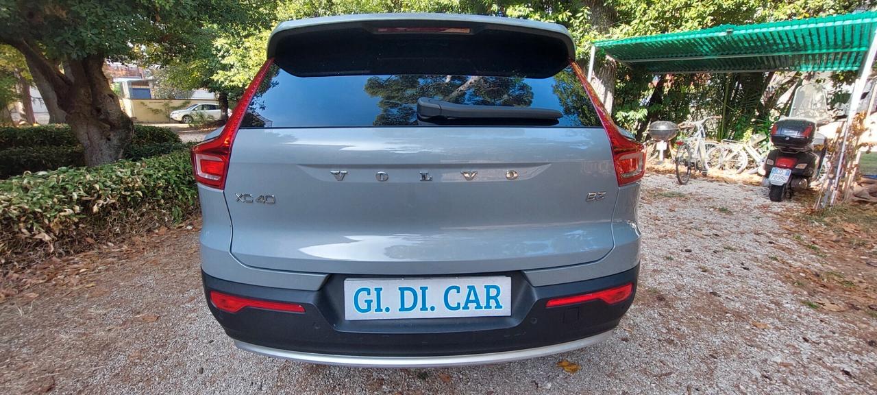 VOLVO XC 40 B3 ULTIMATE PLUS 2.0 IBRIDO 163 CV AUTOMATICA STRAFULL OPTIONAL NUOVA