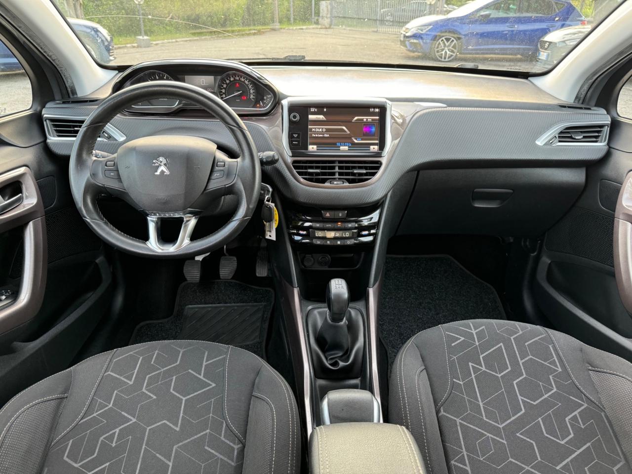 Peugeot 2008 1.2 VTi 82CV Allure NEOPATENTATI