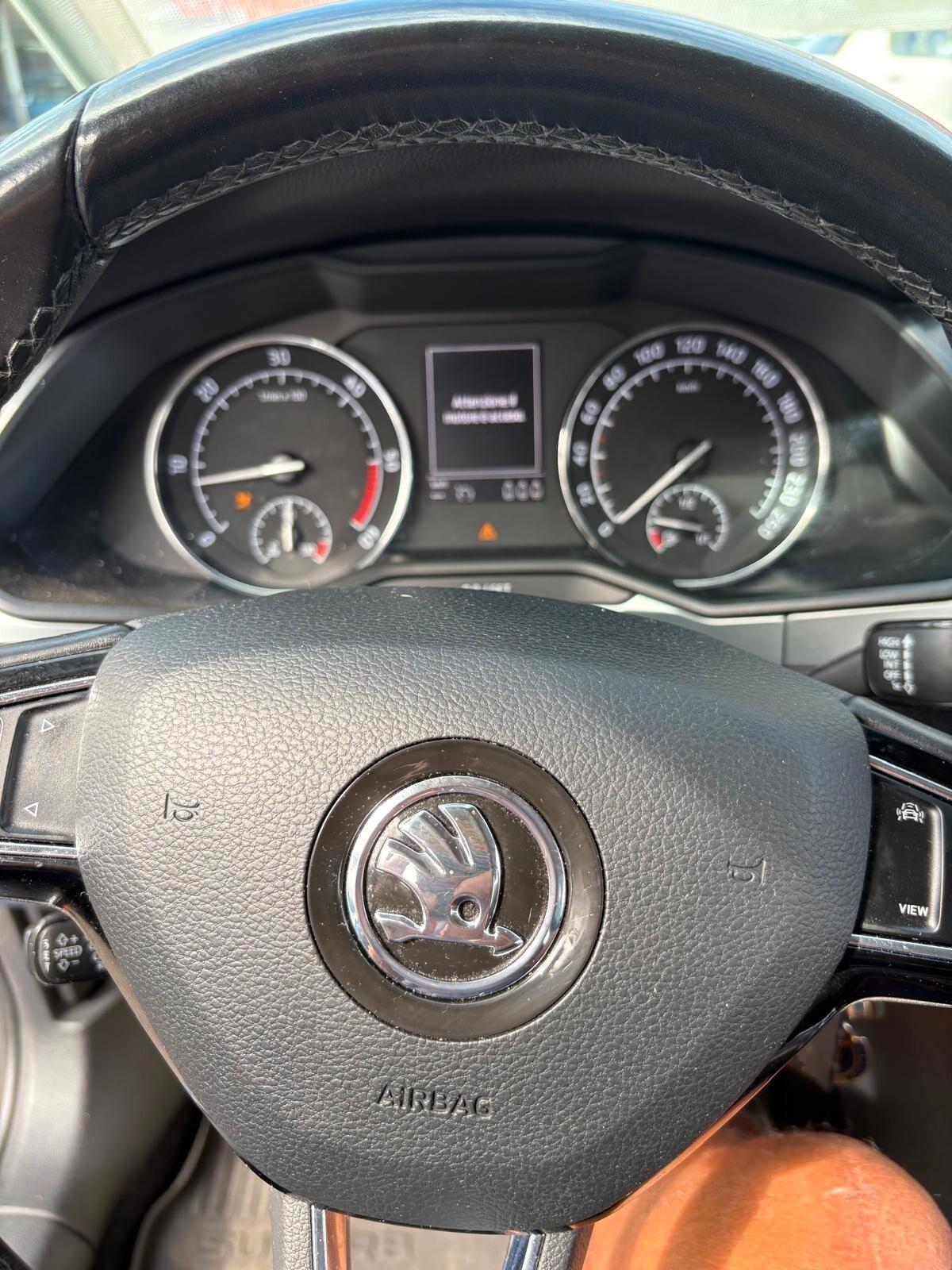 Skoda Superb -Auto ex polizia stradale brennero(Full optional)
