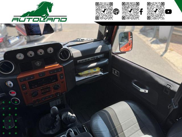 LAND ROVER Defender 110 2.4 TD4 Station Wagon SE