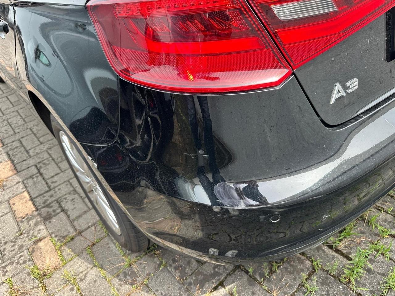 Audi A3 Sedan 1.6 TDI clean diesel S tronic Ambiente