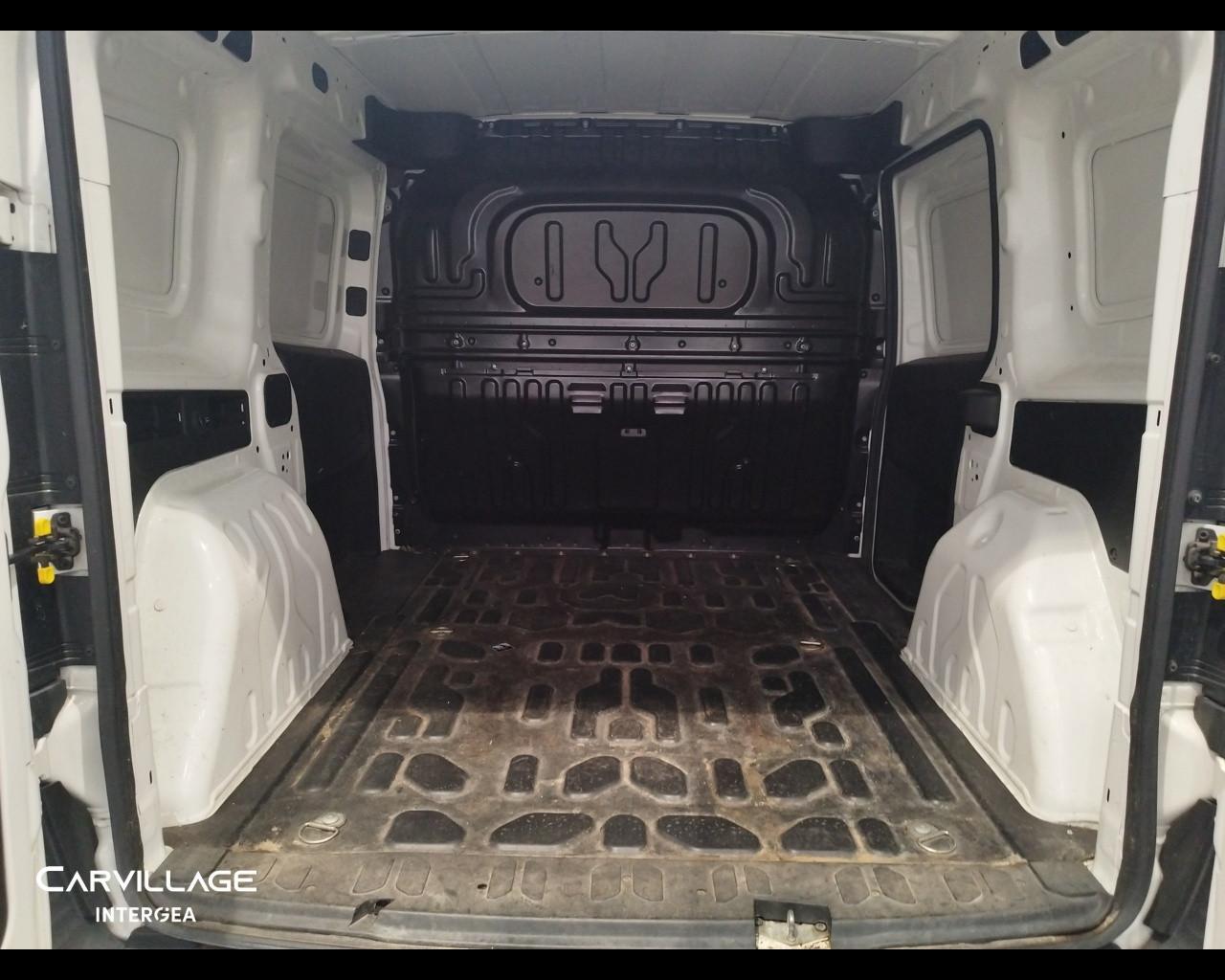FIAT Doblo Passo Corto 1.5 td Entry