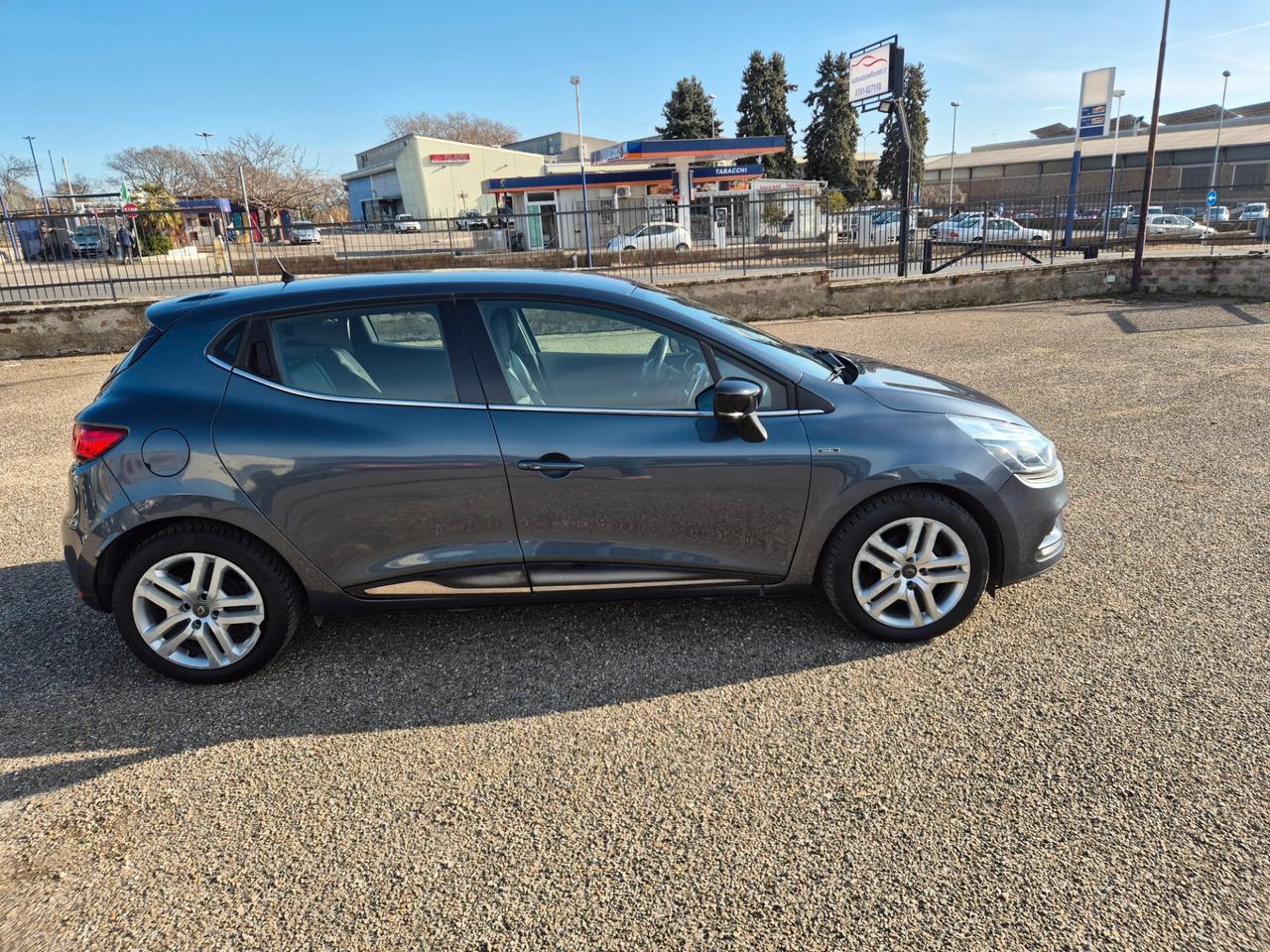 Renault Clio 1.2 75 CV 5 porte Duel