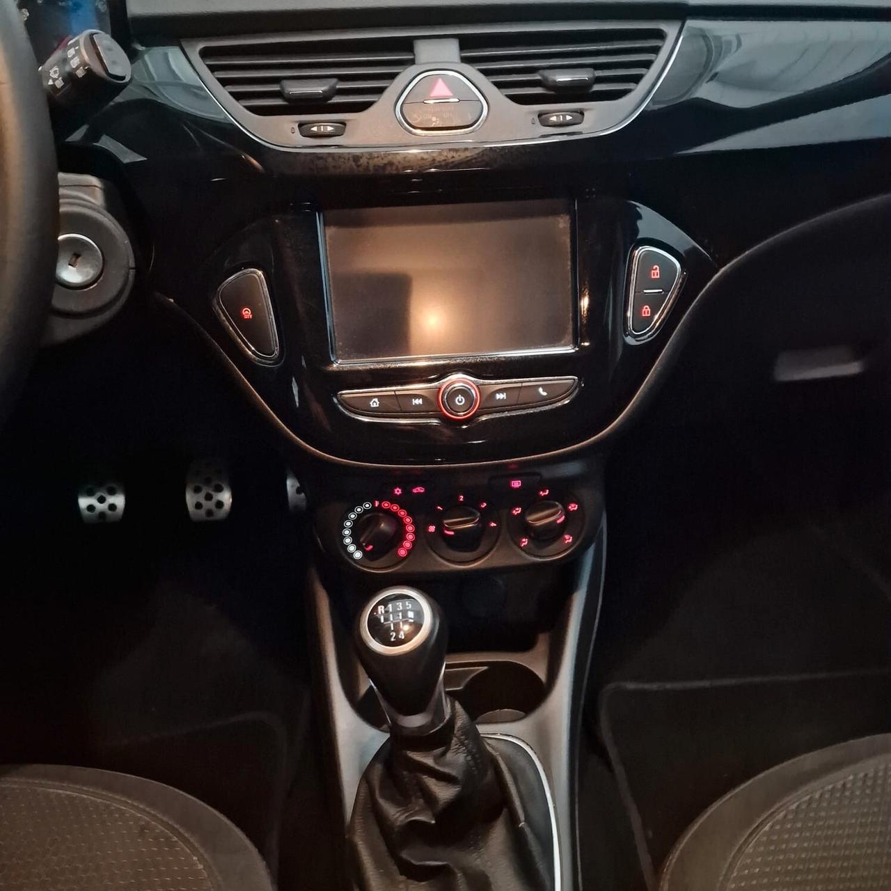 Opel Corsa 1.2 5 porte Black Edition