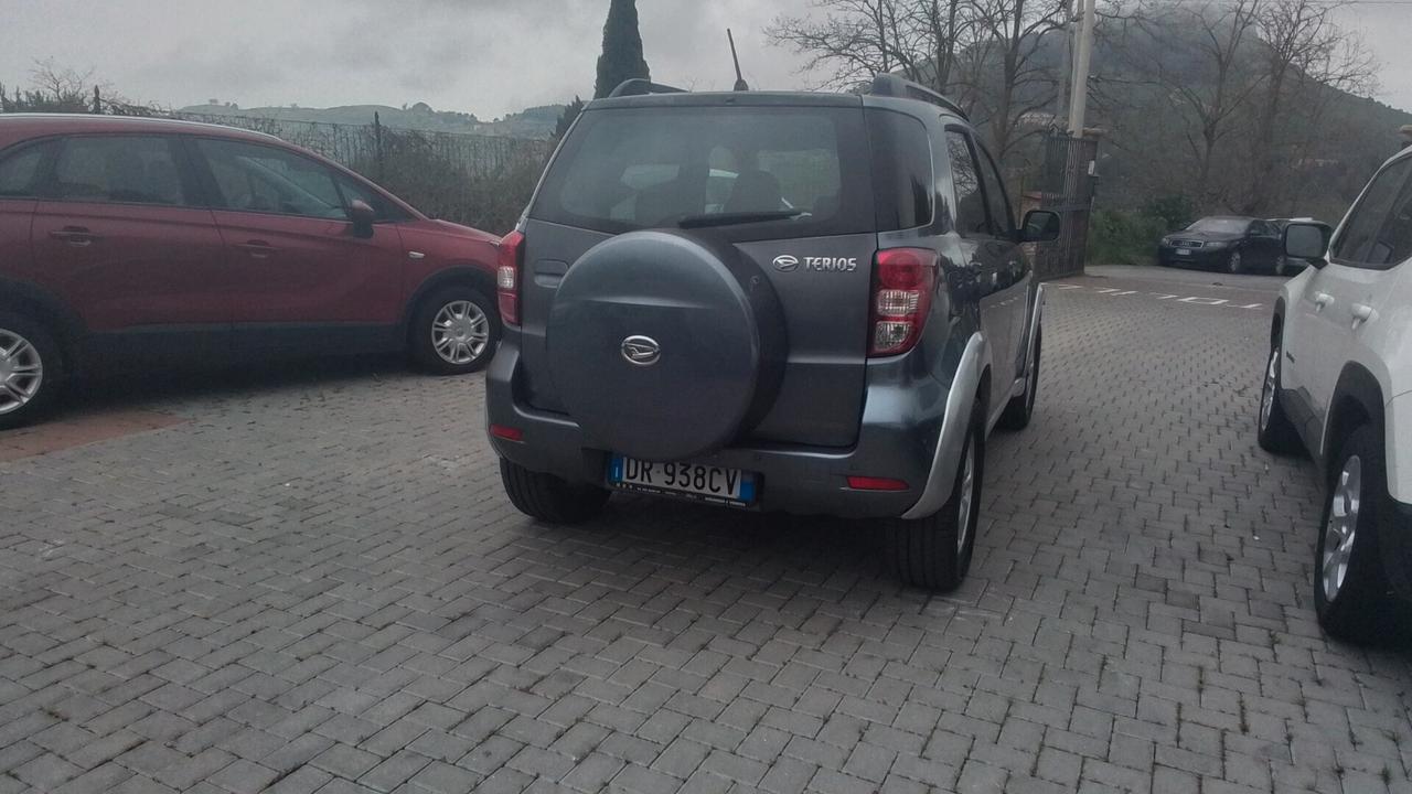 Daihatsu Terios 1.5 4WD Hiro Over