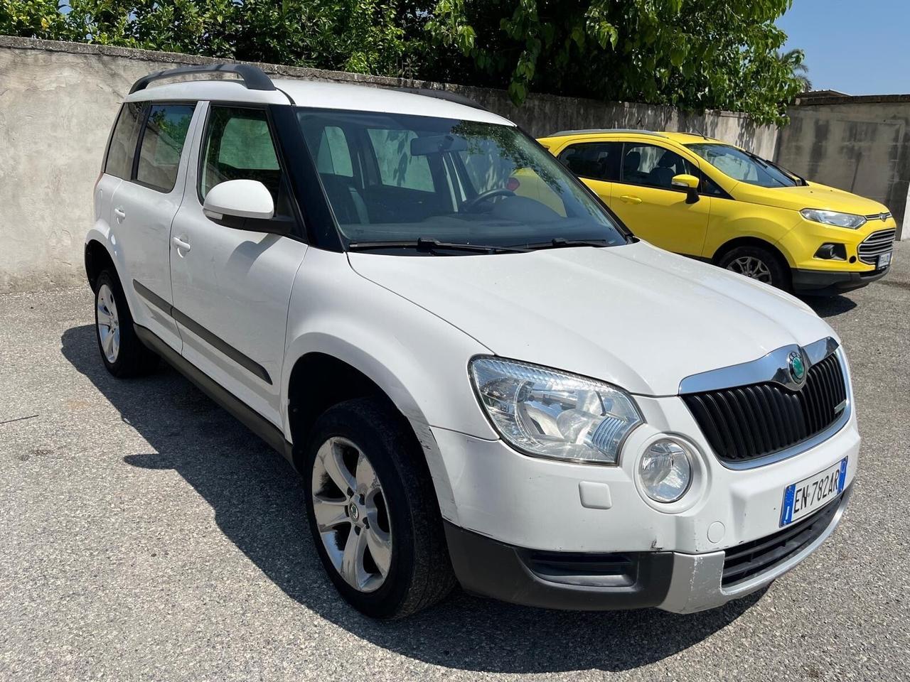 Skoda yeti -1600 tdi/105 cv -full-2012