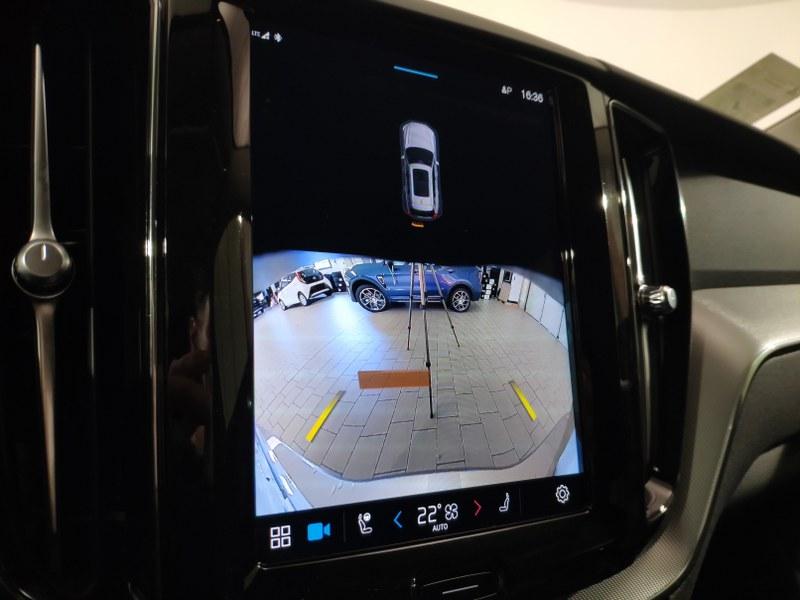 VOLVO Xc60 B4 Mild Hybrid (D) Awd Automatico Plus Dark