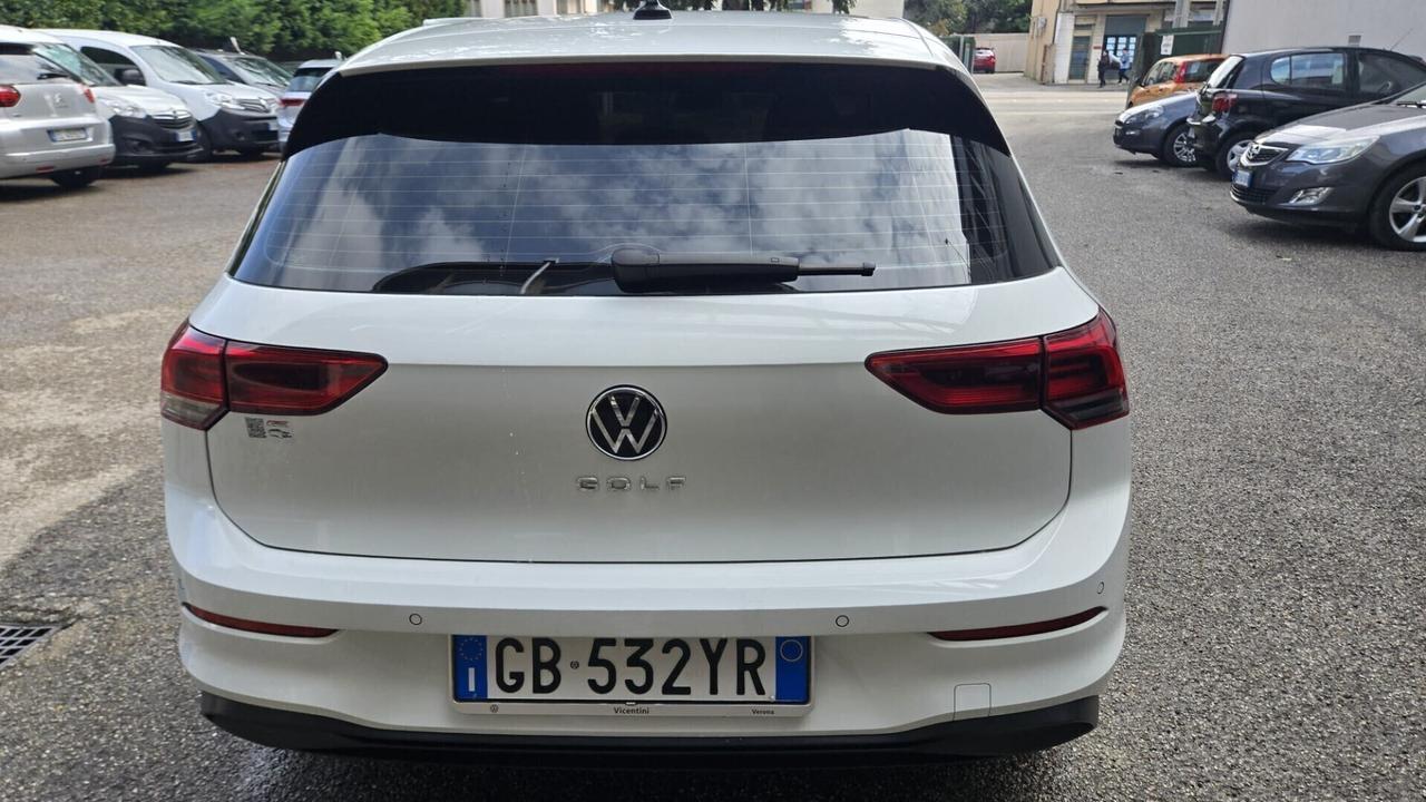 Volkswagen Golf 2.0 TDI SCR Style Neopatentati