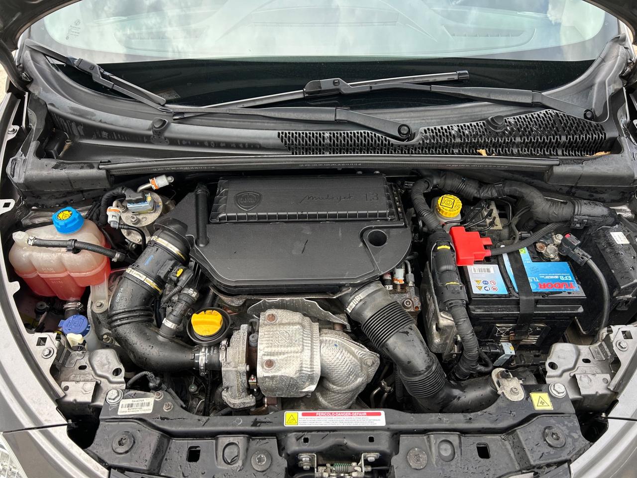 Lancia Ypsilon 1.3 MJT 16V 95 CV 5 porte S&S Elefantino