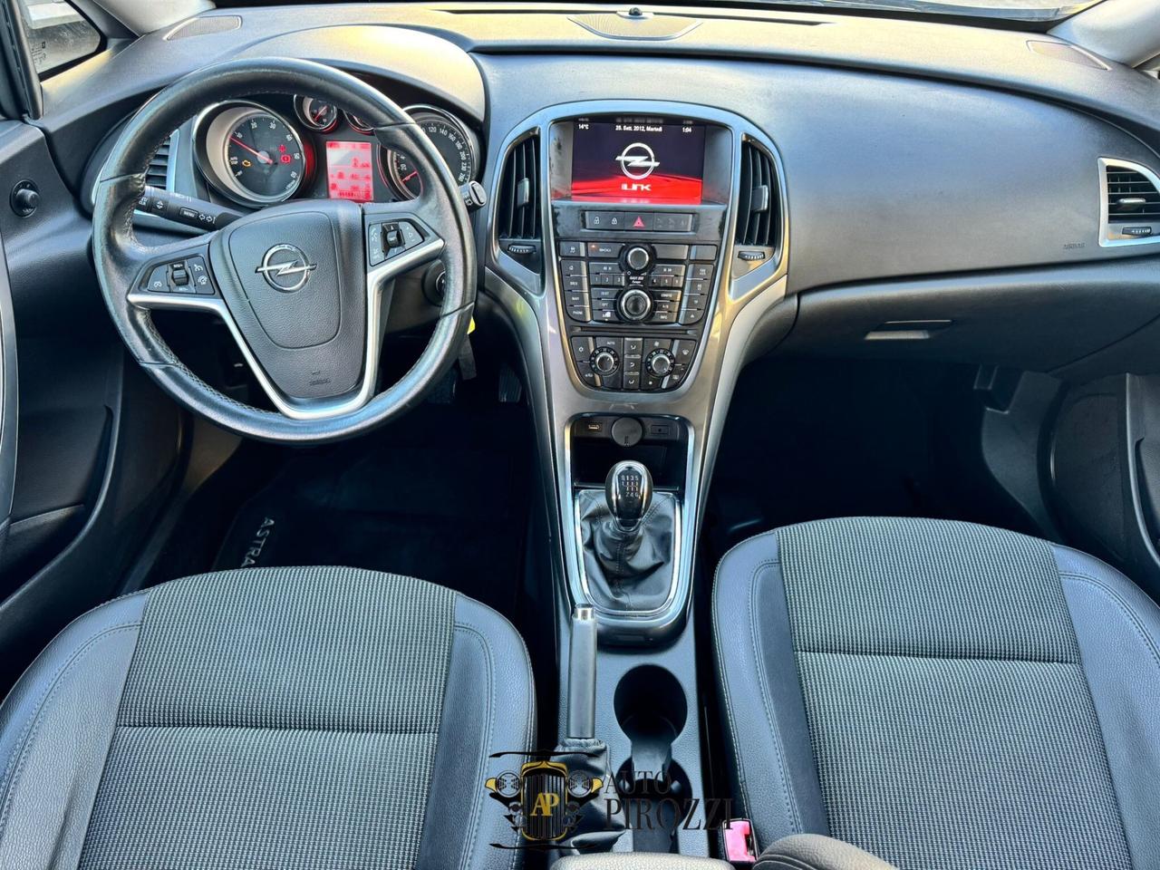 Opel Astra 1.6 CDTI MOD. COSMO del 2015 150000KM