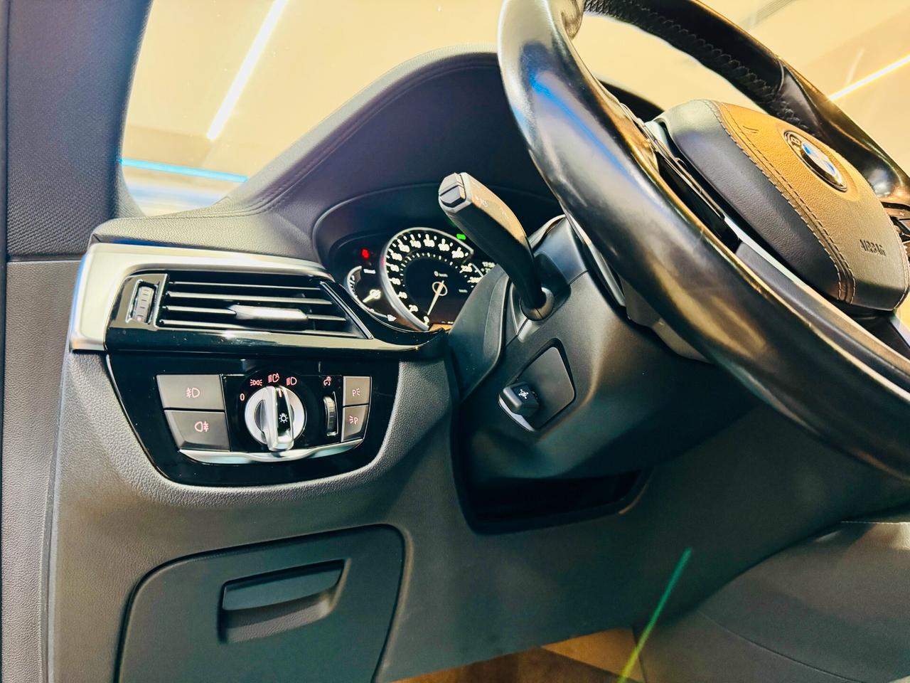 BMW 630d GT TETTO / LED / CARPLAY / R.CAM 249CV Luxury