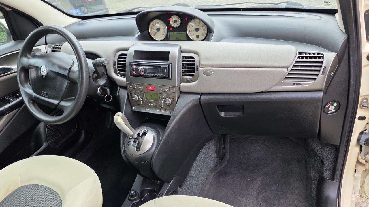 Lancia Ypsilon 1.3 MJT 69CV CAMBIO AUTOMATICO