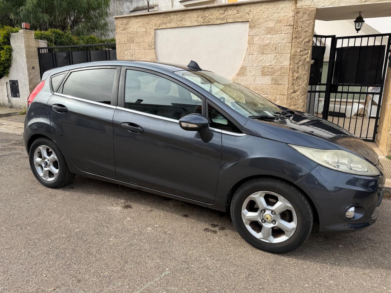 Ford Fiesta Fiesta+ 1.4 5 porte Bz.- GPL