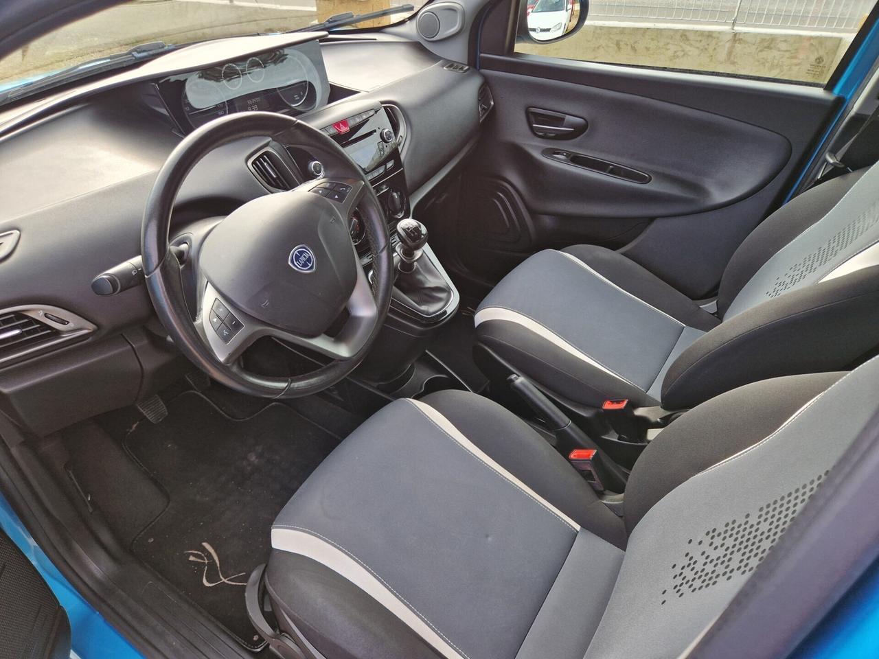 Lancia Ypsilon 0.9 TwinAir 80 CV - 2014