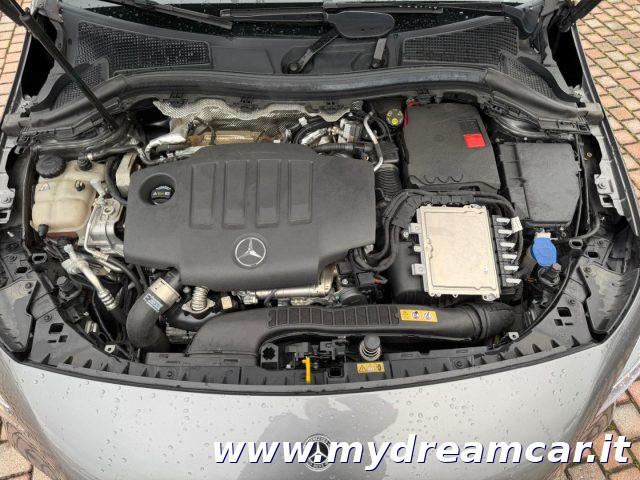 MERCEDES-BENZ B 180 d Automatic Premium AMG LINE