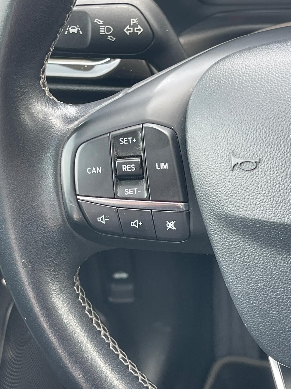 Ford Fiesta 1.5 TDCI 86cvTITANIUM CERCHI APPLE CAR PLAY LED MULTIFUNZIONE BLUETOOTH PDC ZEUS