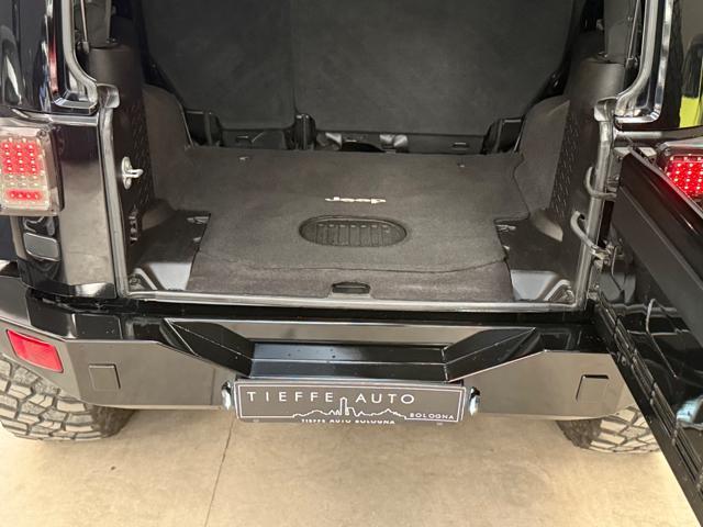 JEEP Wrangler Unlimited 2.8 CRD DPF Sahara Auto