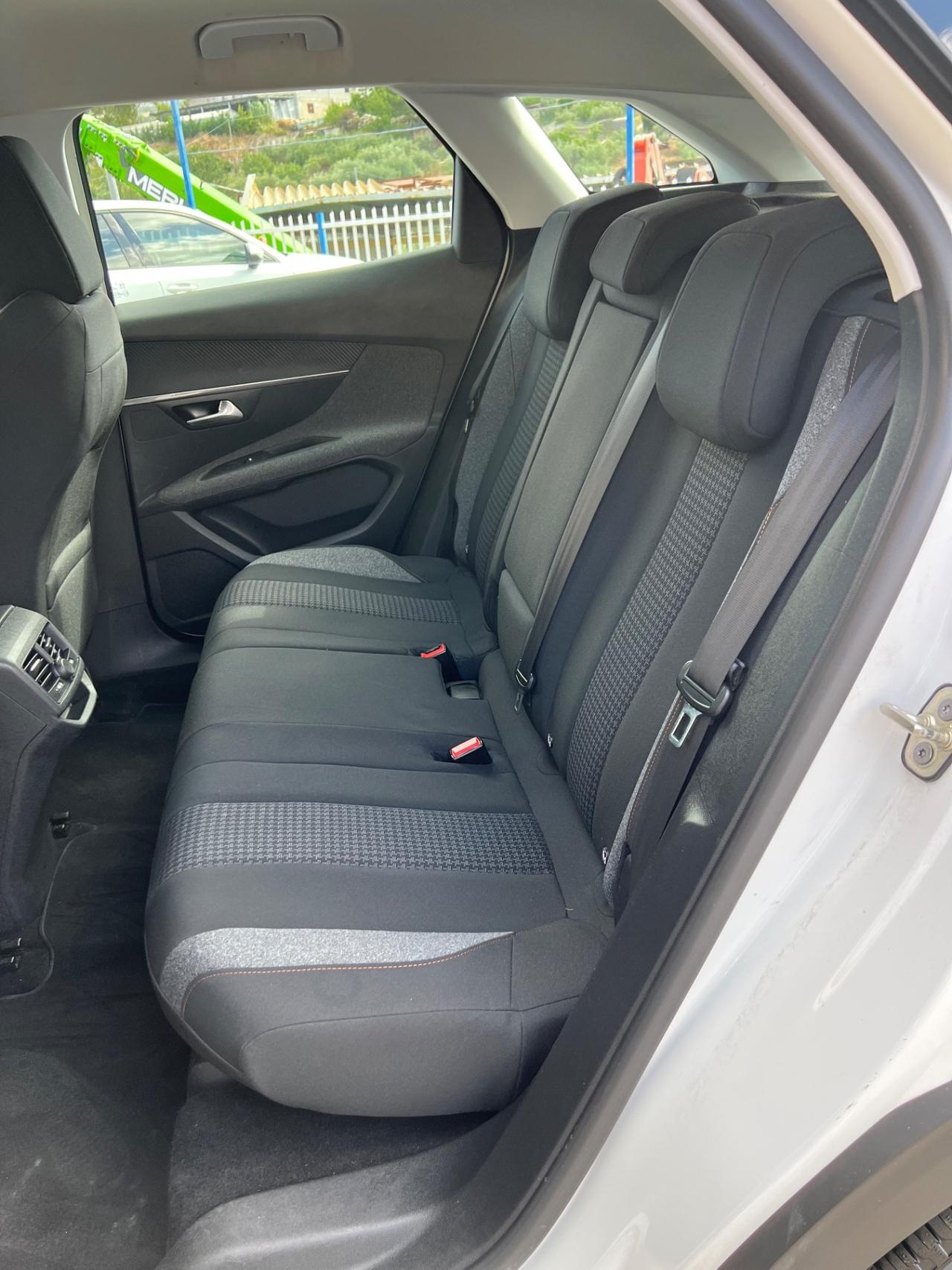 Peugeot 3008 1.5 BlueHDi 120 2018