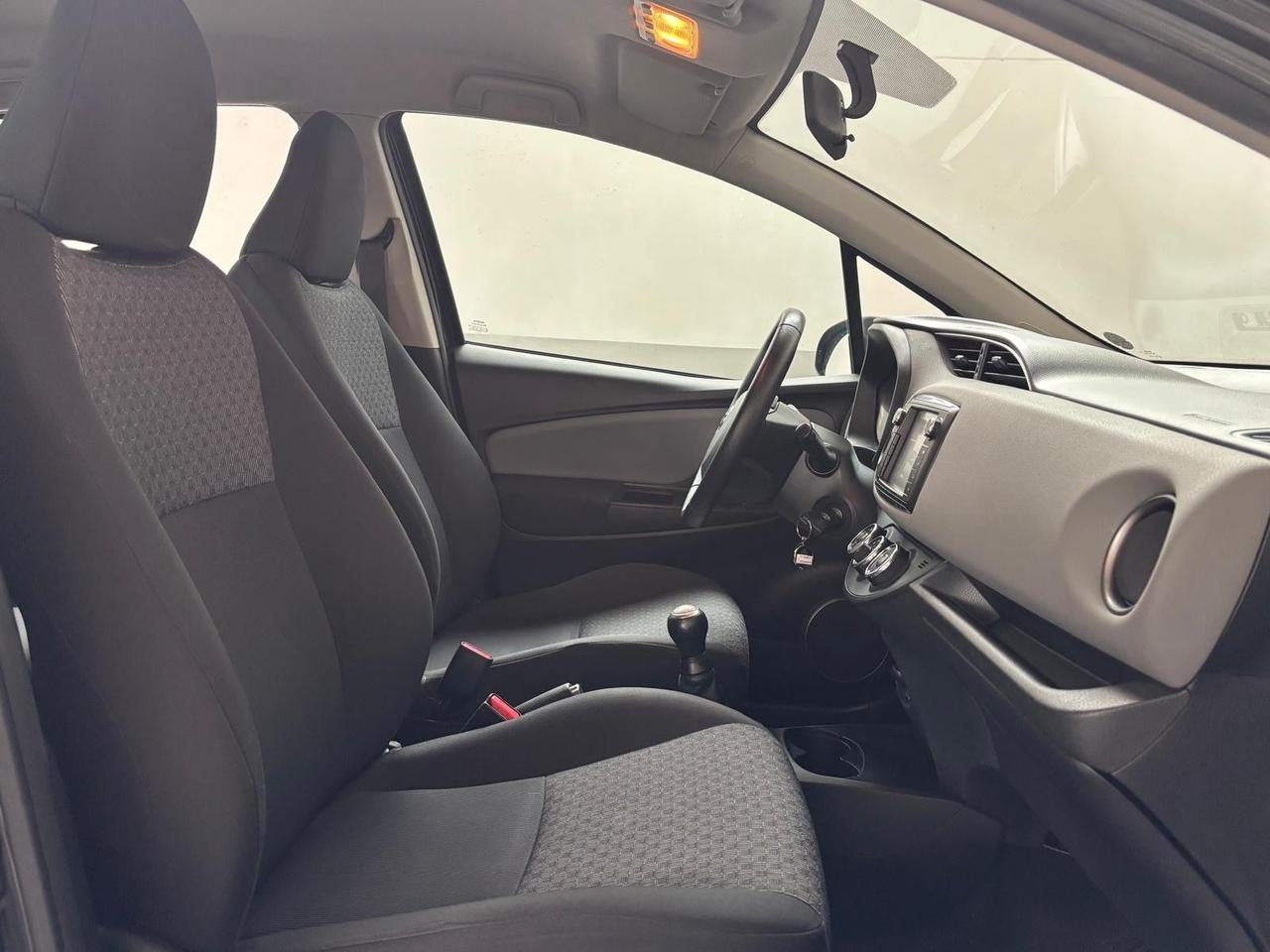 Toyota Yaris 1.3 5 porte Lounge