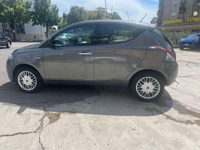 Lancia Ypsilon 1.2 Gold 69cv OK NEOPATENTATI