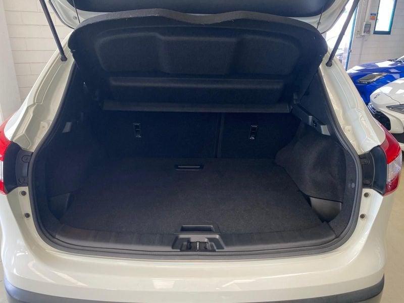 Nissan Qashqai Qashqai 1.2 DIG-T Acenta