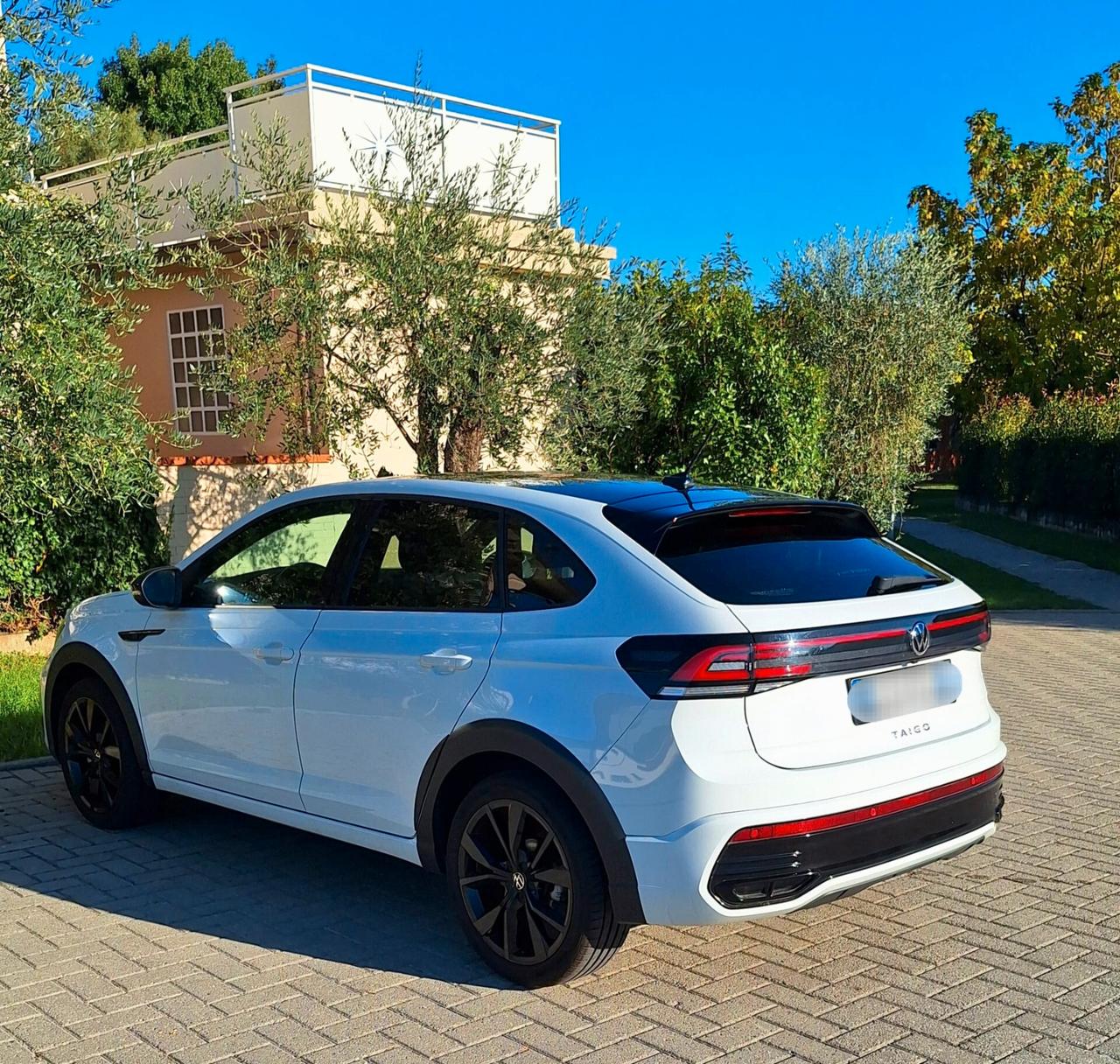 Volkswagen Taigo 1.0 TSI 110 CV - PARI AL NUOVO