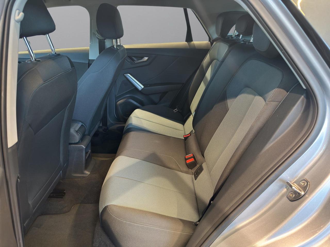 Audi Q2 30 1.6 tdi Business design my19