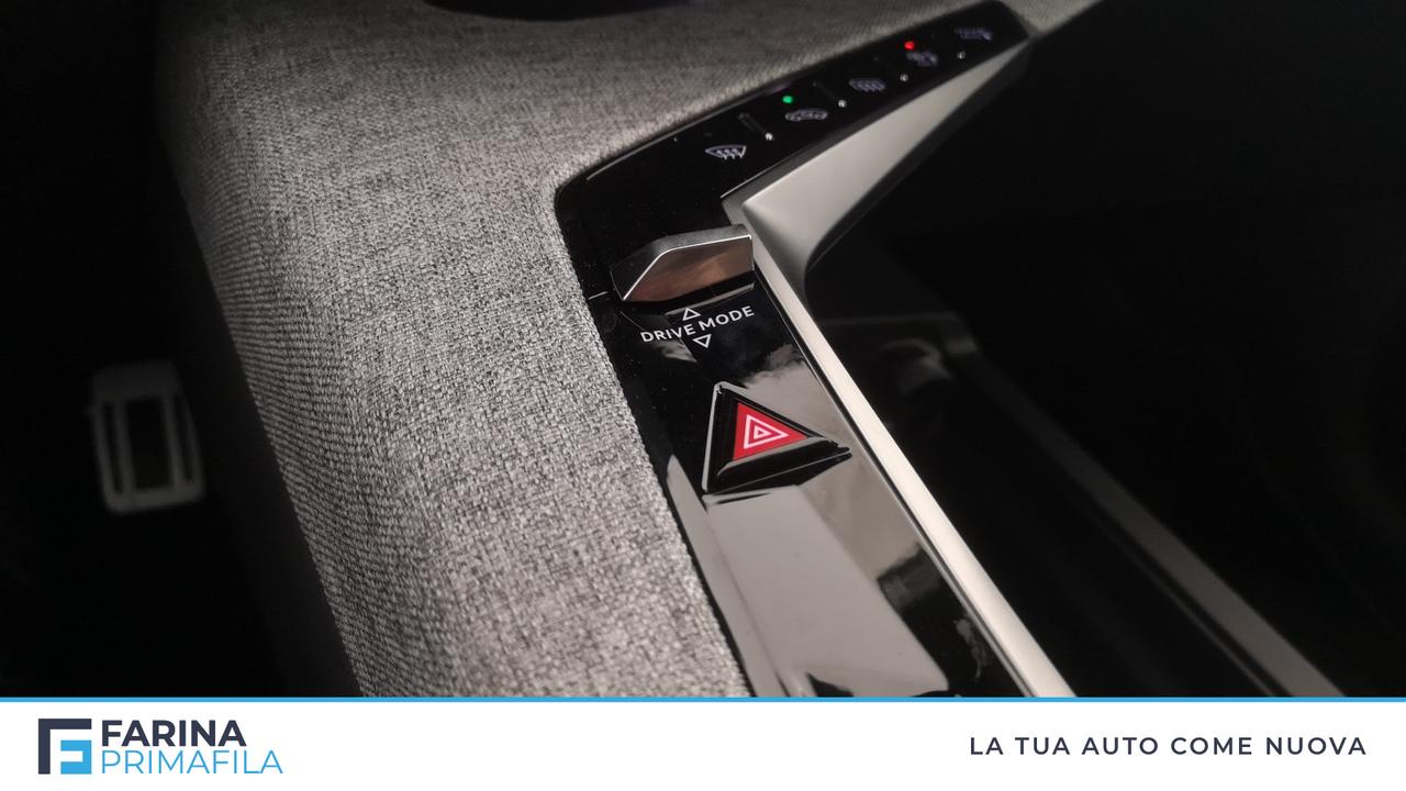 PEUGEOT Nuovo 5008 Hybrid 136 e-DCS6 GT
