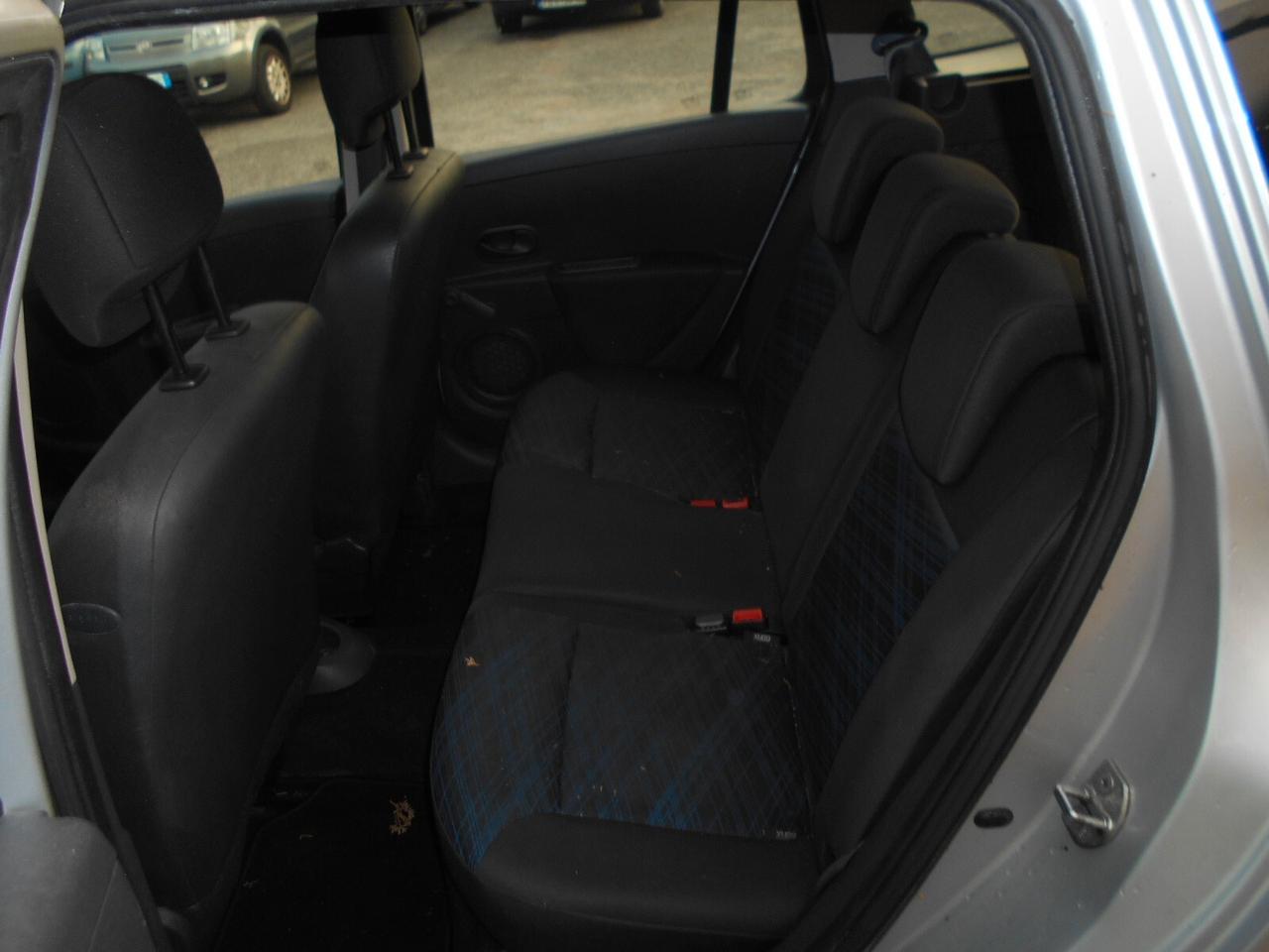Renault Clio 1.2 16V SporTour CV 75 NEOPATENTATI