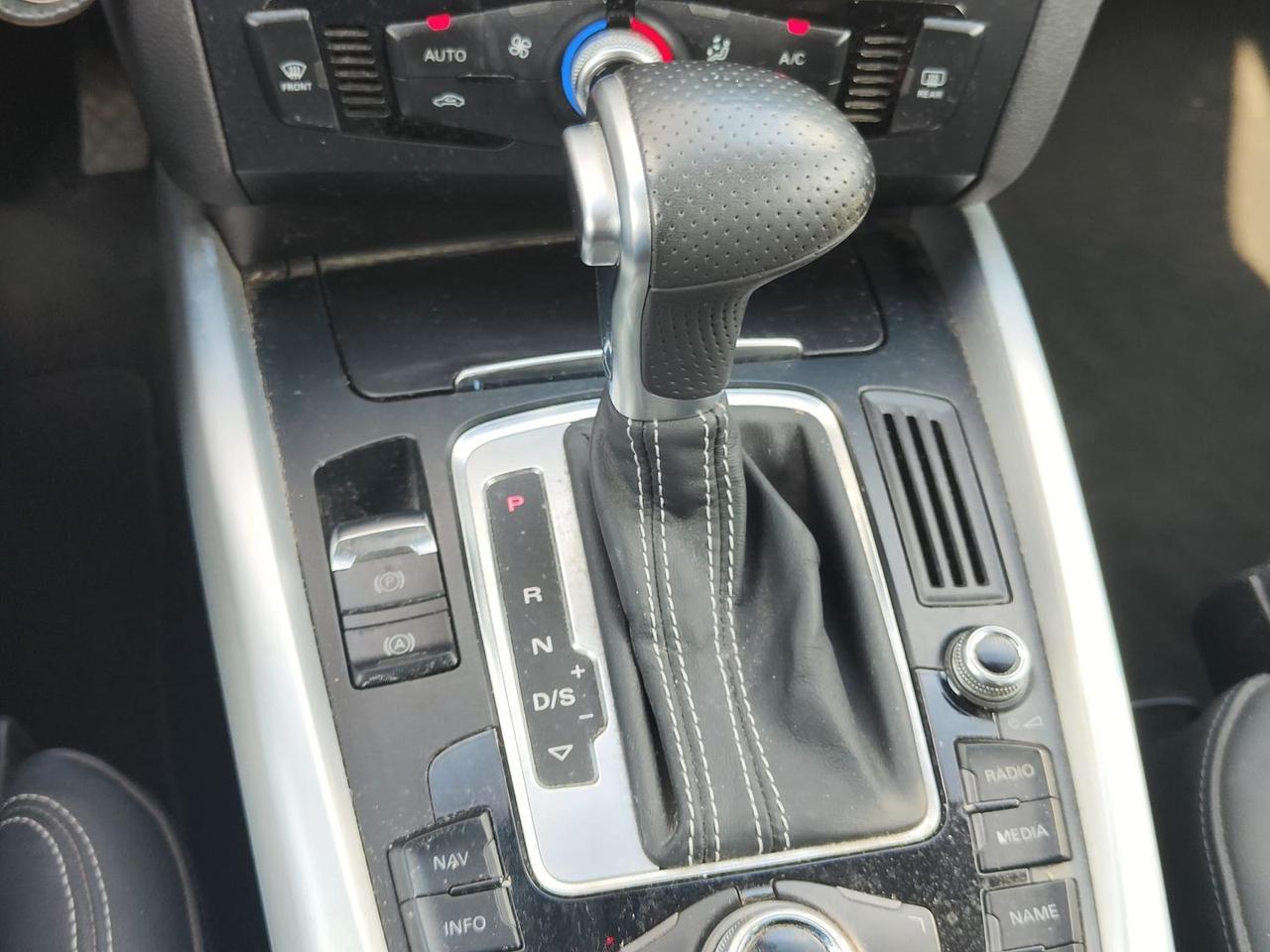 Audi Q5 3.0 TDI S Line #9625