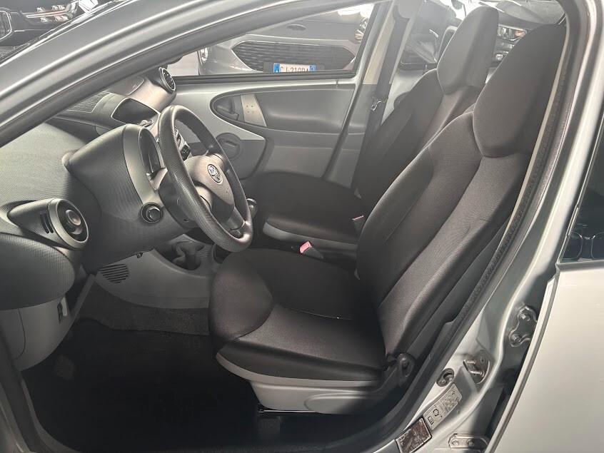 Toyota Aygo 1.0 12V VVT-i 5P. NEOPATENTATI