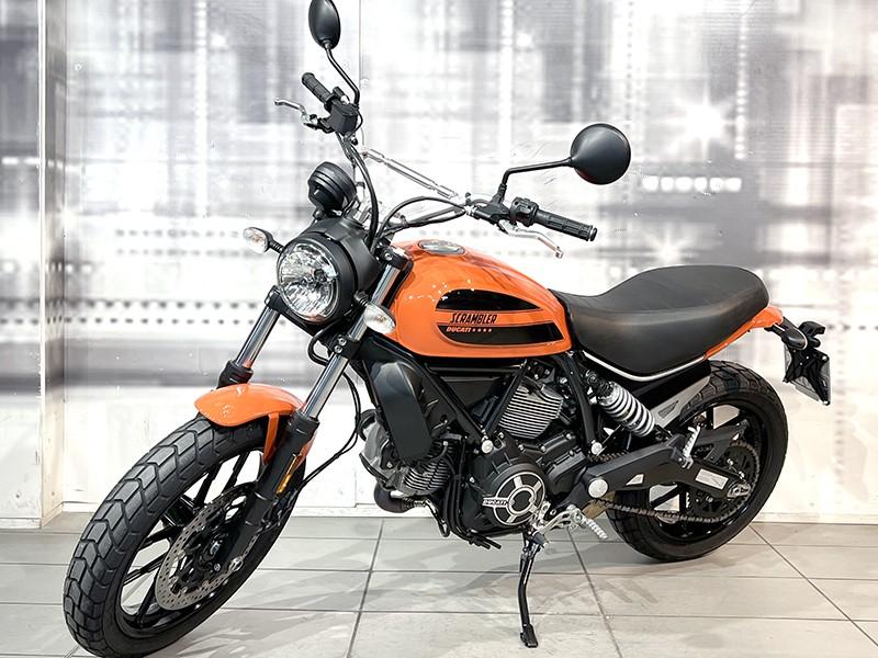 Ducati Scrambler Sixty2 400