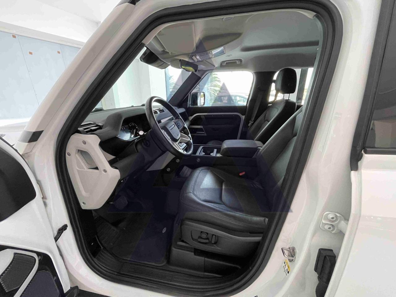 Land Rover Defender 110 3.0D I6 200 CV AWD Auto X-Dynamic HSE