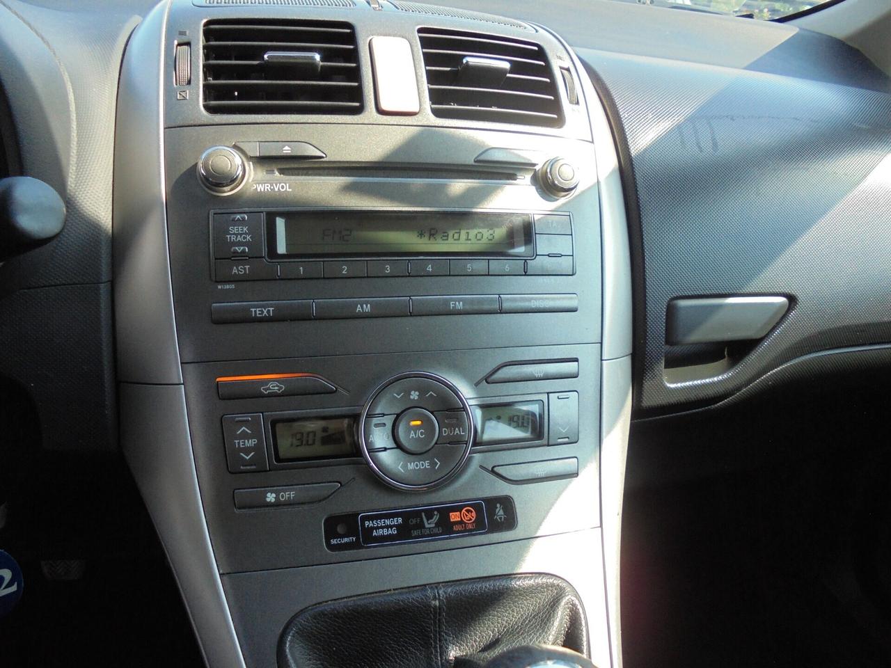Toyota Auris 1.4 D-4D 5 porte Sol