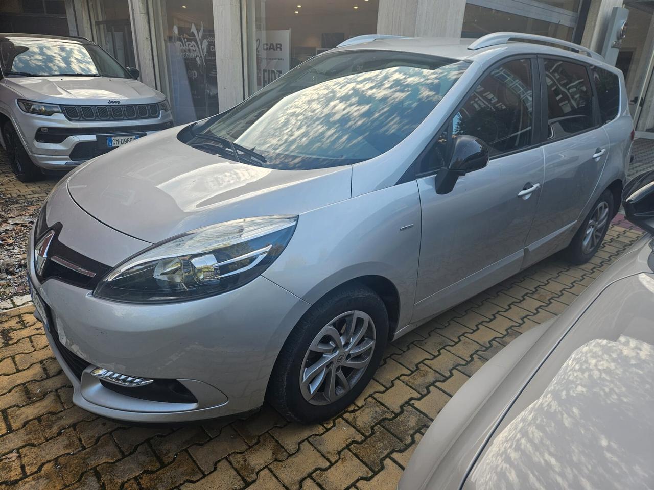 Renault Scénic 1.5 dCi 110CV ganciotraino perfetta e garantita