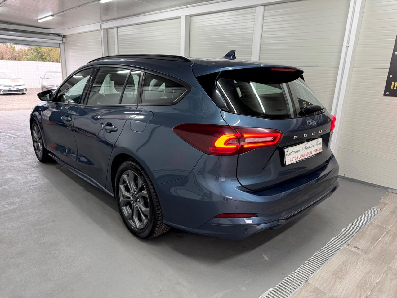 Ford Focus 1.0 Hybrid ST-Line