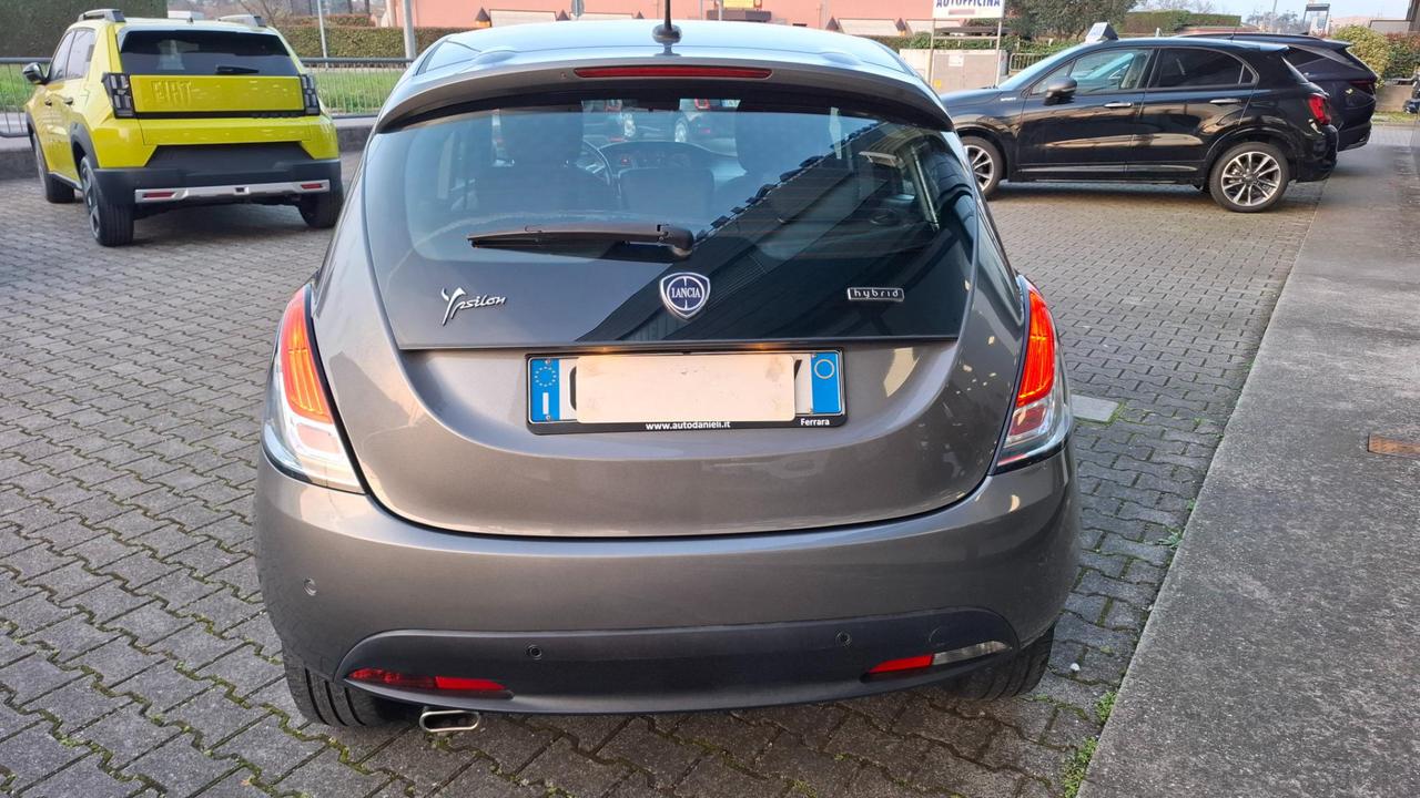 Lancia Ypsilon 1.0 firefly hybrid Gold s&s 70cv 5p.ti