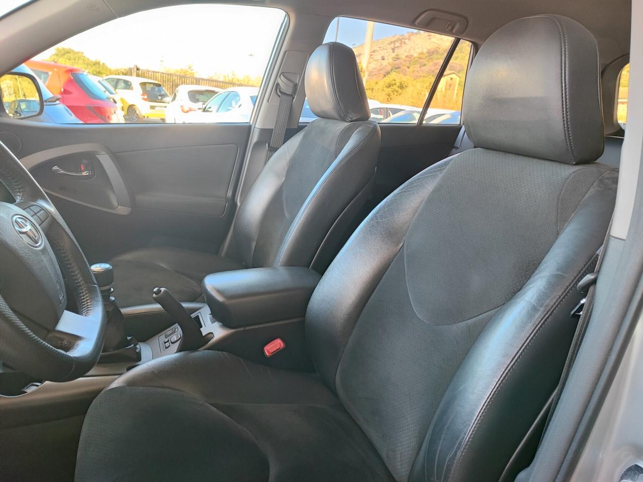 Toyota RAV 4 RAV4 Crossover 2.2 D-4D 150 CV DPF Exclusive GANCIO TRAINO