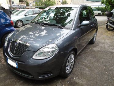 Ypsilon' 09 Argento 61000 KM OK NEOP. UNIPRO